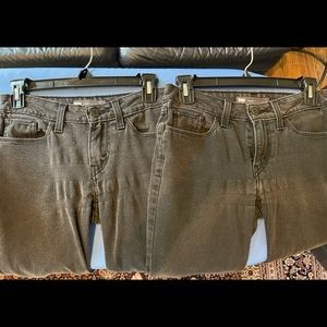 Two pairs Levi leggings